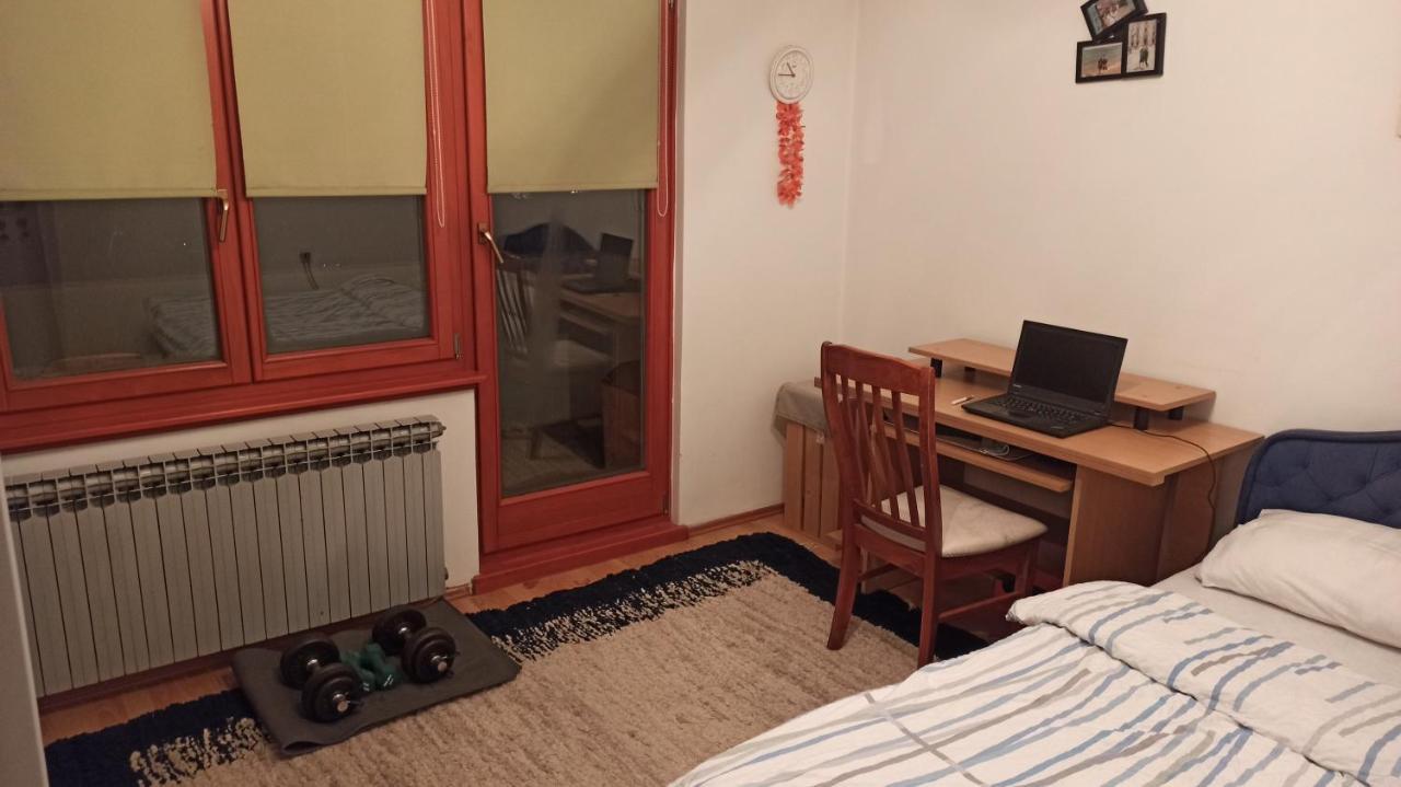 Cozy Room With A Balcony Sarajevo Luaran gambar